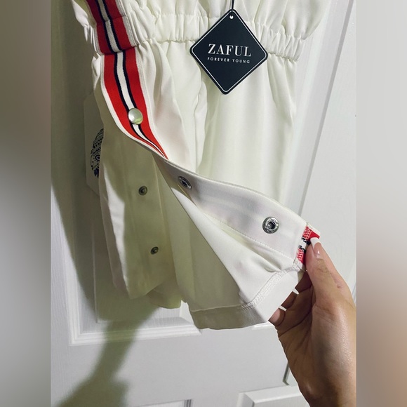 Zaful side button up romper (brand new with tags) - Picture 3 of 4